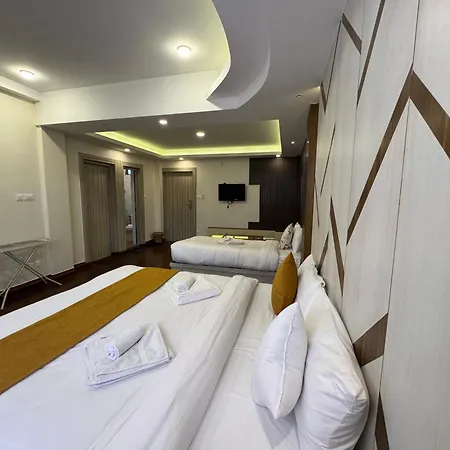 Evara Hotel & Apartment