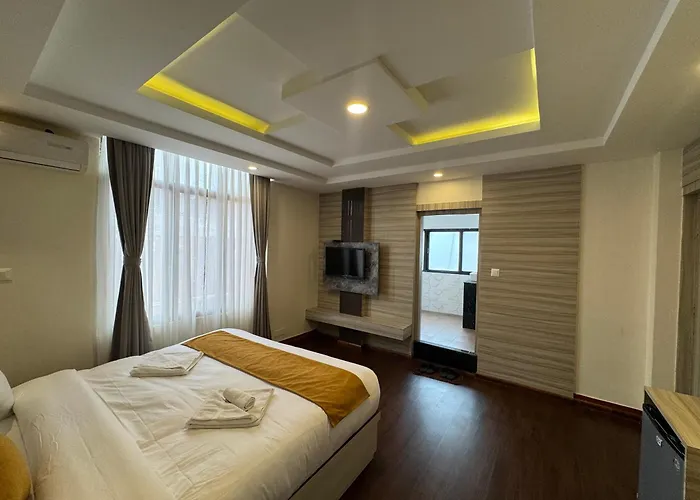 Evara & Hotel
