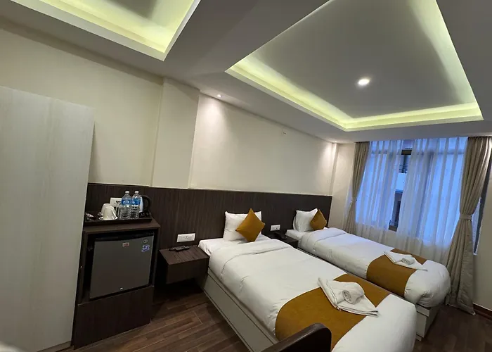Evara & Hotel